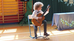 Koncert w Zespole Szkół w Charsznicy